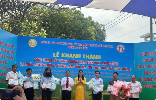 Khánh thành công trình